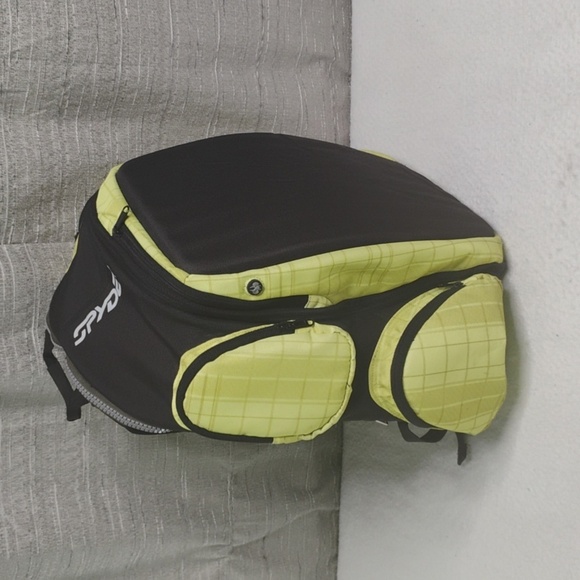 Spyder Groove Backpack Bag Green Plaid Hardcase Speaker Skiing - Picture 1 of 9